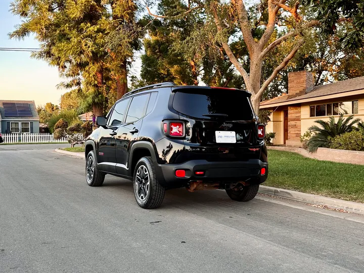 BLACK, 2016 JEEP RENEGADE Image 3