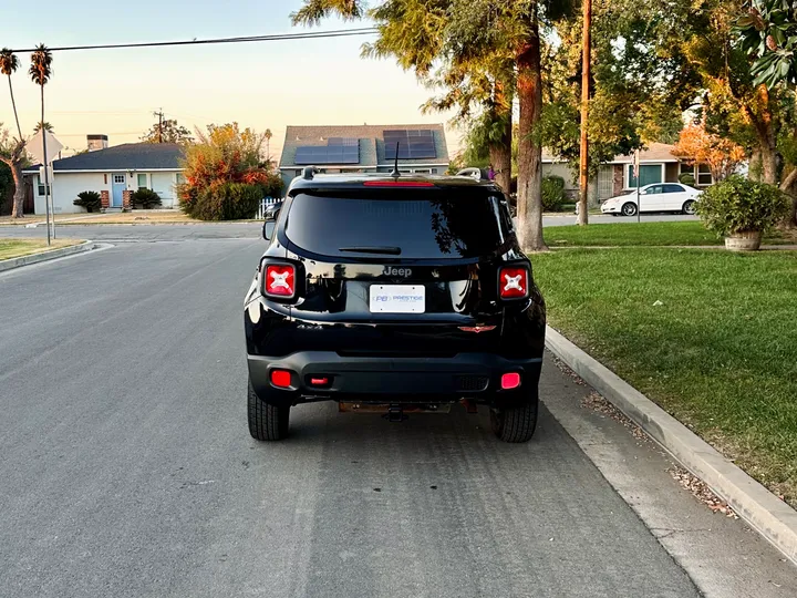 BLACK, 2016 JEEP RENEGADE Image 6