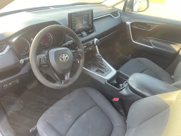 BLACK, 2020 TOYOTA RAV4 Image 29