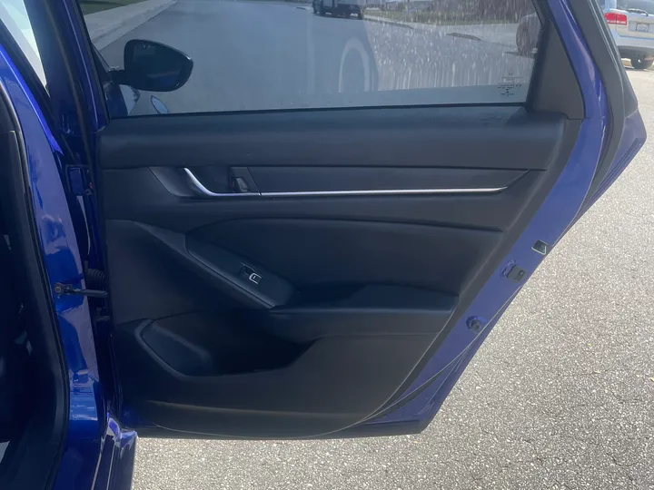 N / A, 2018 HONDA ACCORD Image 28