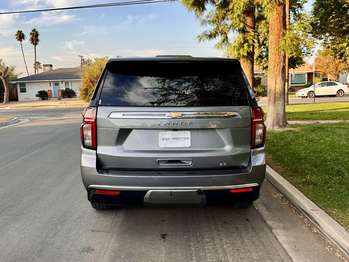 GRAY, 2021 CHEVROLET TAHOE Image 6