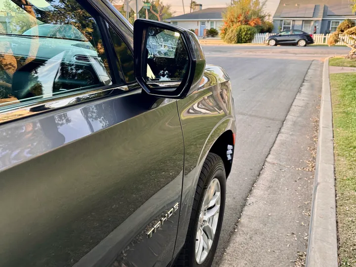 GRAY, 2021 CHEVROLET TAHOE Image 12