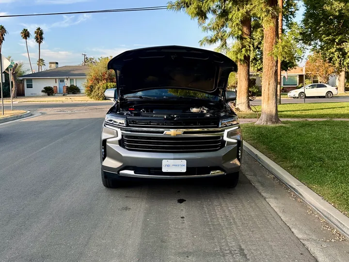 GRAY, 2021 CHEVROLET TAHOE Image 13