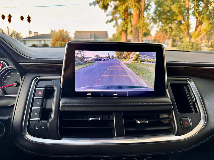 GRAY, 2021 CHEVROLET TAHOE Image 30