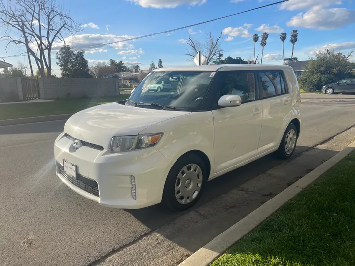 BROWN, 2015 SCION XB Image 3