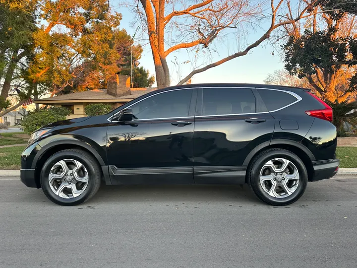 BLACK, 2017 HONDA CR-V Image 8