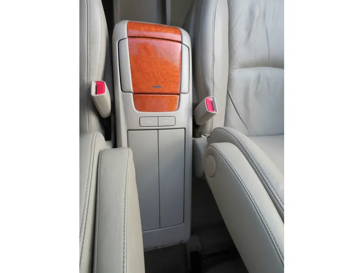 SILVER, 2004 LEXUS RX Image 32