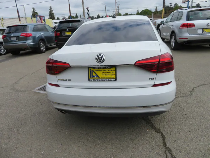 WHITE, 2017 VOLKSWAGEN PASSAT Image 6