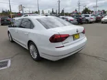 WHITE, 2017 VOLKSWAGEN PASSAT Thumnail Image 7