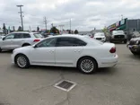 WHITE, 2017 VOLKSWAGEN PASSAT Thumnail Image 8