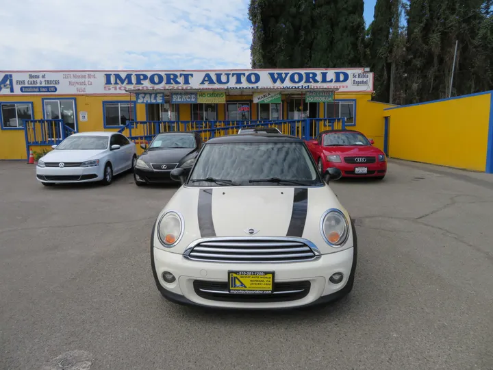 BLACK, 2011 MINI HARDTOP Image 2