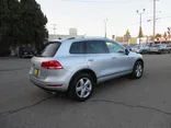 SILVER, 2011 VOLKSWAGEN TOUAREG Thumnail Image 5