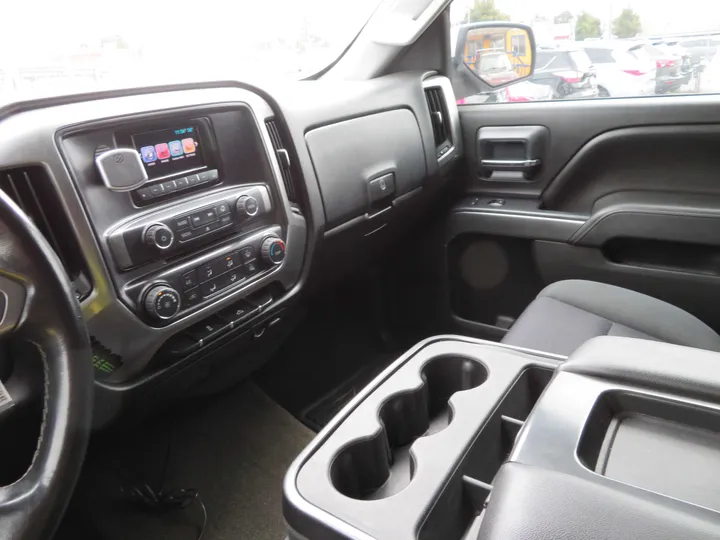 SILVER, 2015 CHEVROLET SILVERADO 1500 CREW CAB Image 26