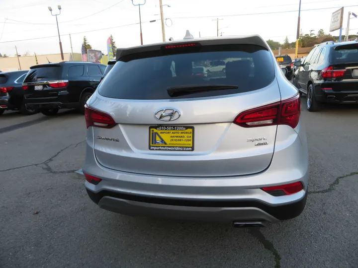 SILVER, 2017 HYUNDAI SANTA FE SPORT Image 7