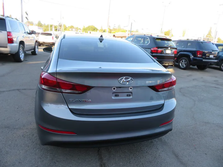 GRAY, 2018 HYUNDAI ELANTRA Image 7