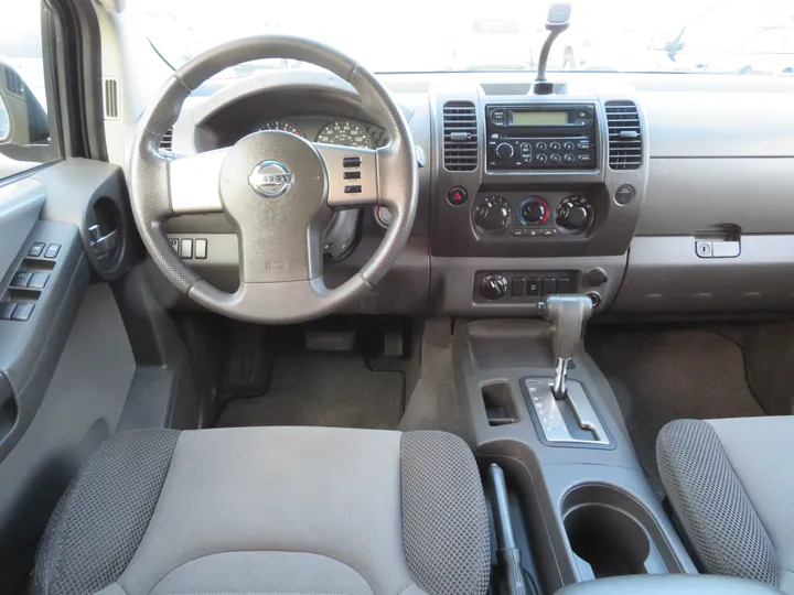 BROWN, 2006 NISSAN XTERRA Image 15