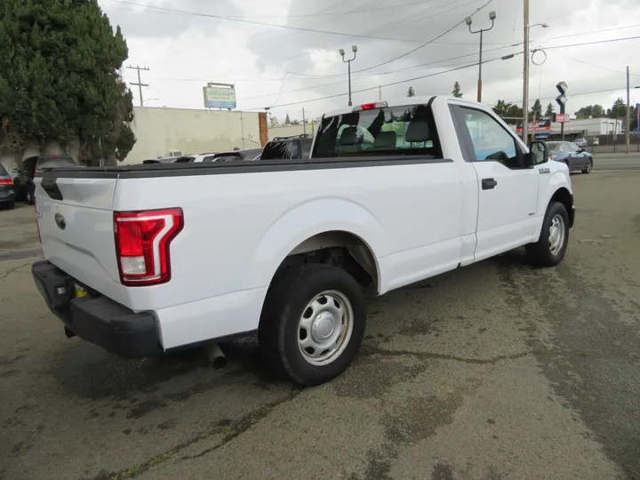 WHITE, 2016 FORD F150 REGULAR CAB Image 6