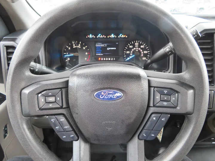 WHITE, 2016 FORD F150 REGULAR CAB Image 15