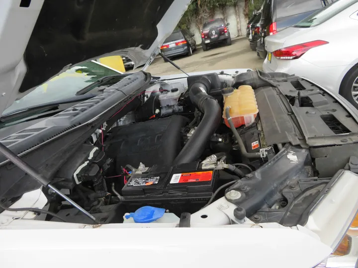 WHITE, 2016 FORD F150 REGULAR CAB Image 37