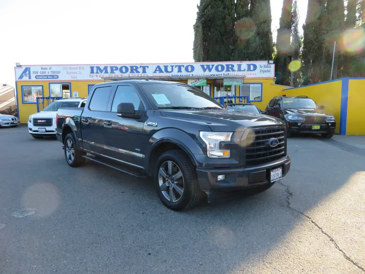 GRAY, 2017 FORD F150 SUPERCREW CAB Image 1