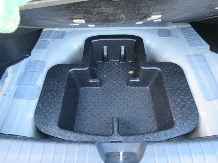 SILVER, 2016 KIA OPTIMA Image 33