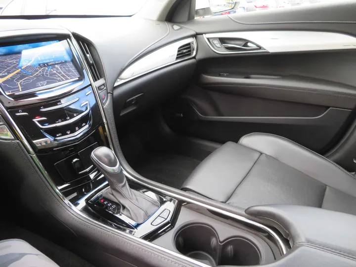 P.WHITE, 2013 CADILLAC ATS Image 31