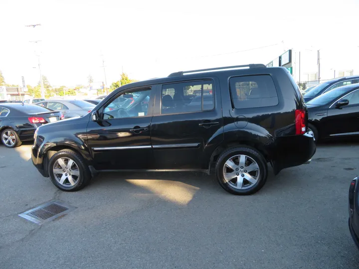 BLACK, 2014 HONDA PILOT Image 8