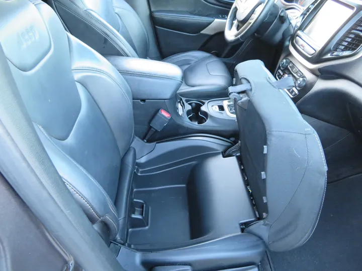 CHARCOAL GRAY, 2017 JEEP CHEROKEE Image 16