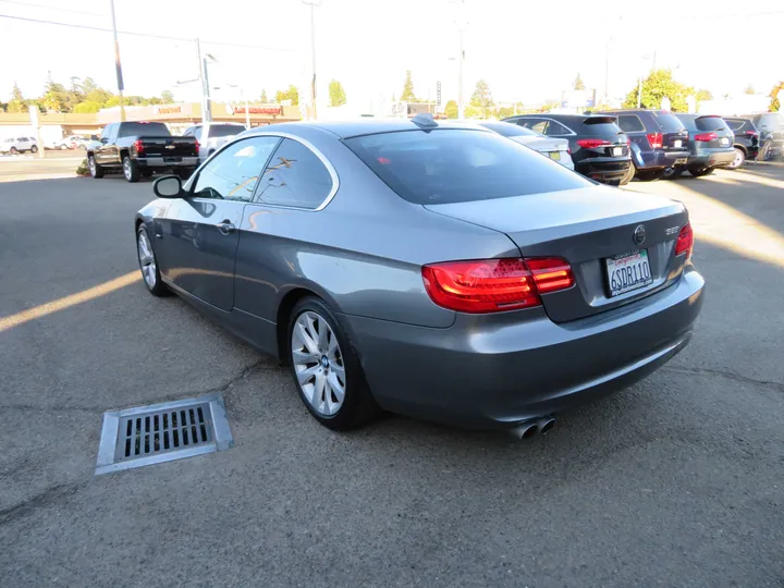 GRAY, 2011 BMW 3 SERIES Image 7