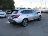 SILVER, 2018 SUBARU OUTBACK Thumnail Image 5