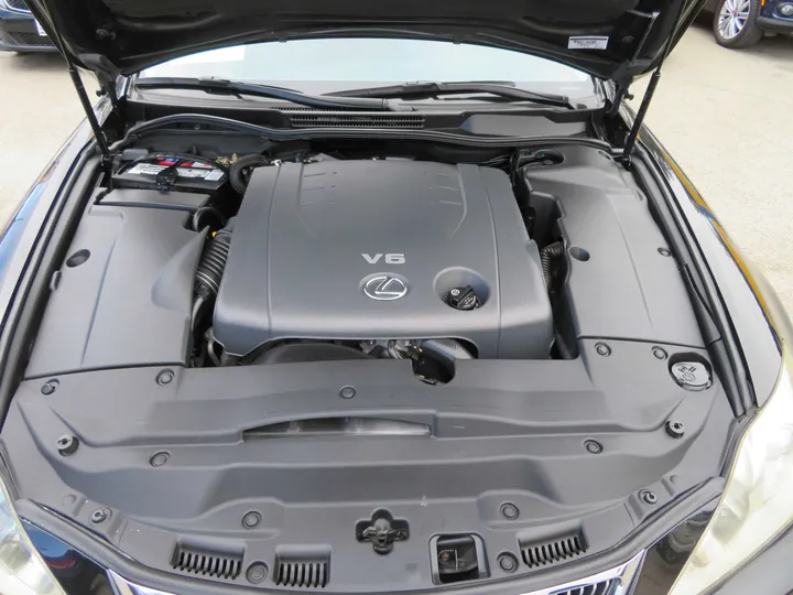 BLACK, 2006 LEXUS IS Image 42