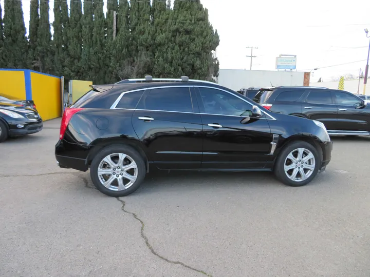 BLACK, 2010 CADILLAC SRX Image 4