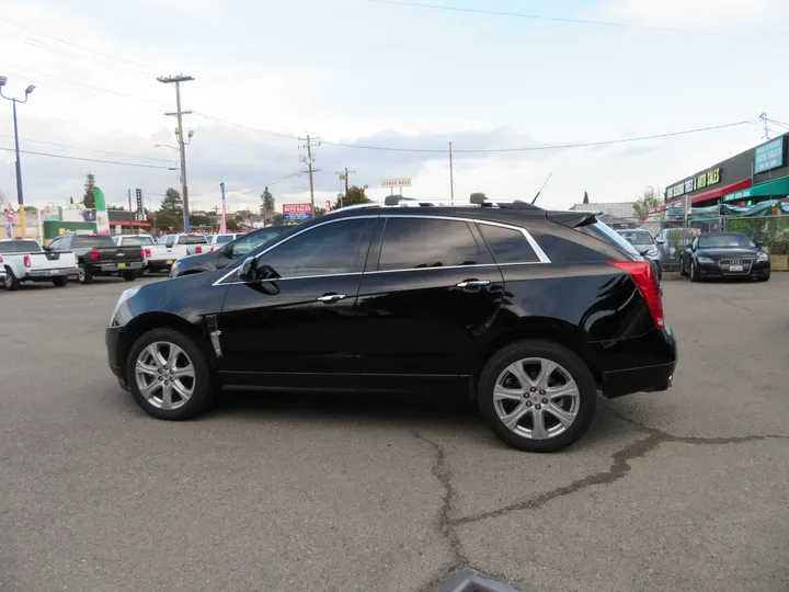 BLACK, 2010 CADILLAC SRX Image 8