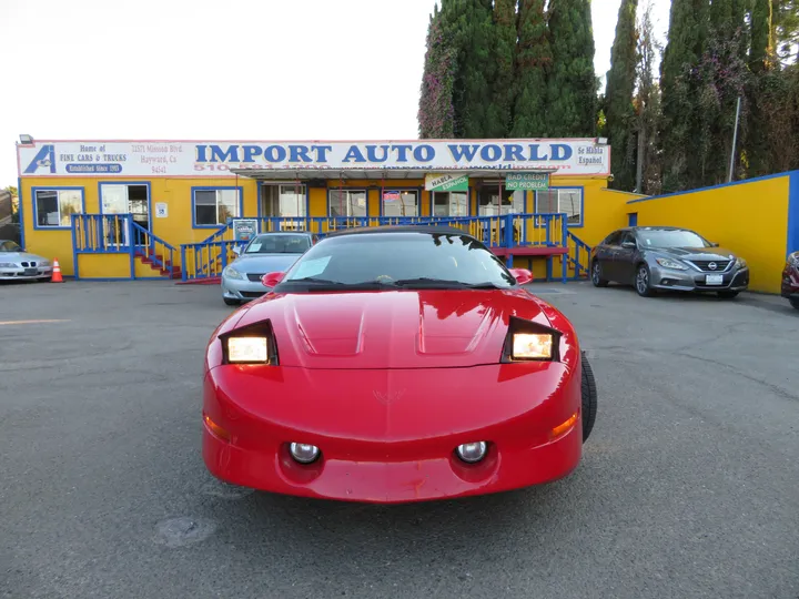 RED, 1995 PONTIAC FIREBIRD Image 2