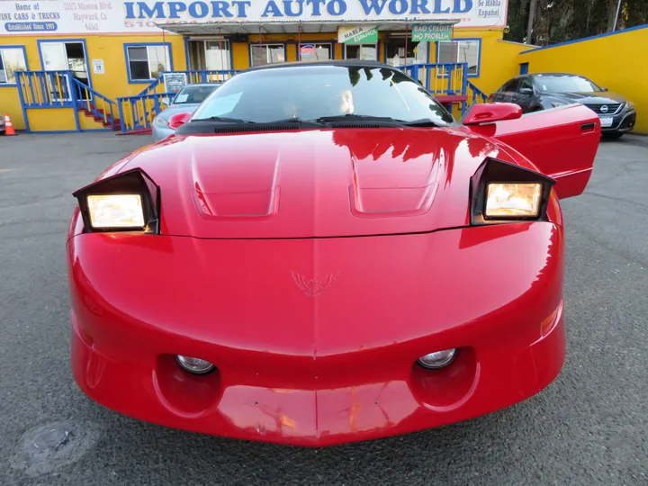 RED, 1995 PONTIAC FIREBIRD Image 3