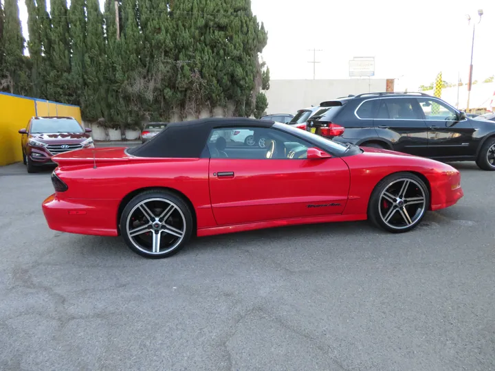 RED, 1995 PONTIAC FIREBIRD Image 5