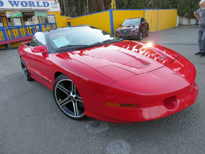 RED, 1995 PONTIAC FIREBIRD Image 12