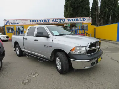 SILVER, 2017 RAM 1500 CREW CAB 4X4 Image 