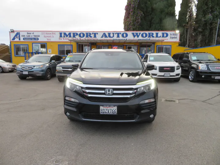 BLACK, 2017 HONDA PILOT Image 2