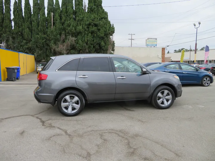 GRAY, 2011 ACURA MDX Image 4