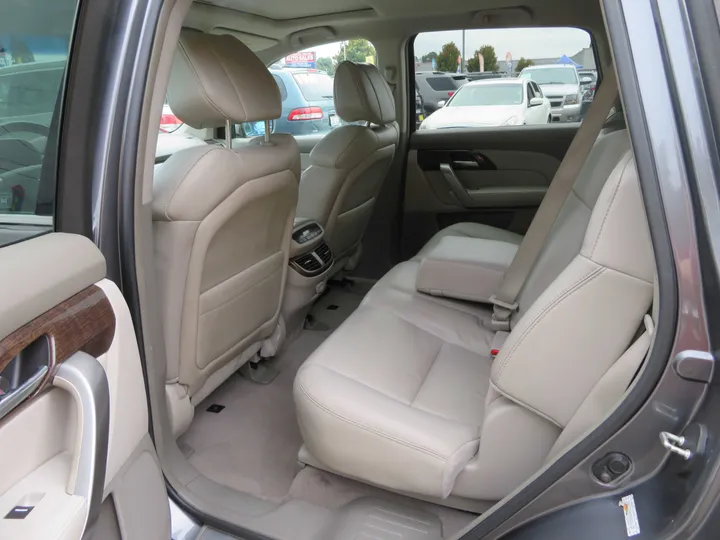 GRAY, 2011 ACURA MDX Image 10