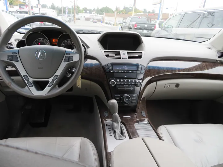 GRAY, 2011 ACURA MDX Image 17