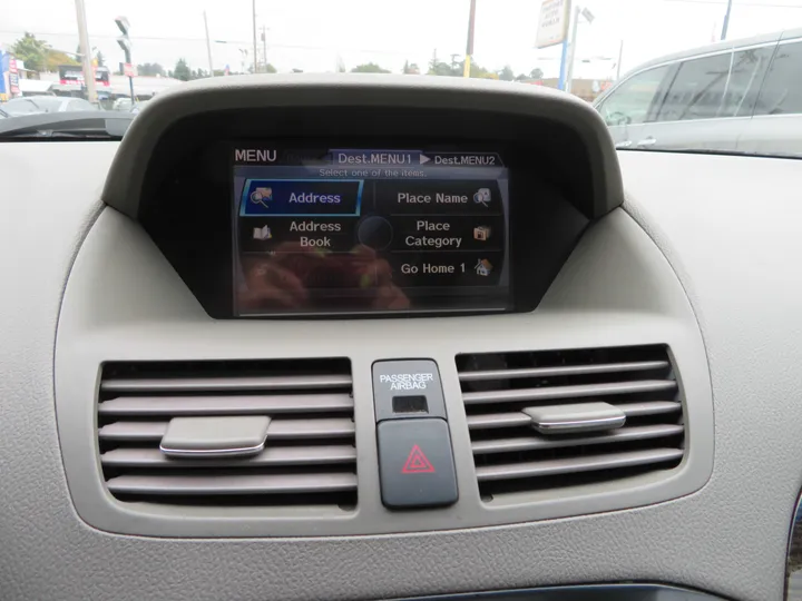 GRAY, 2011 ACURA MDX Image 29