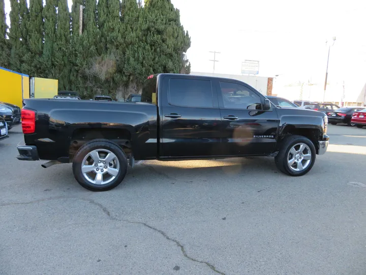 BLACK, 2014 CHEVROLET SILVERADO 1500 CREW CAB Image 4