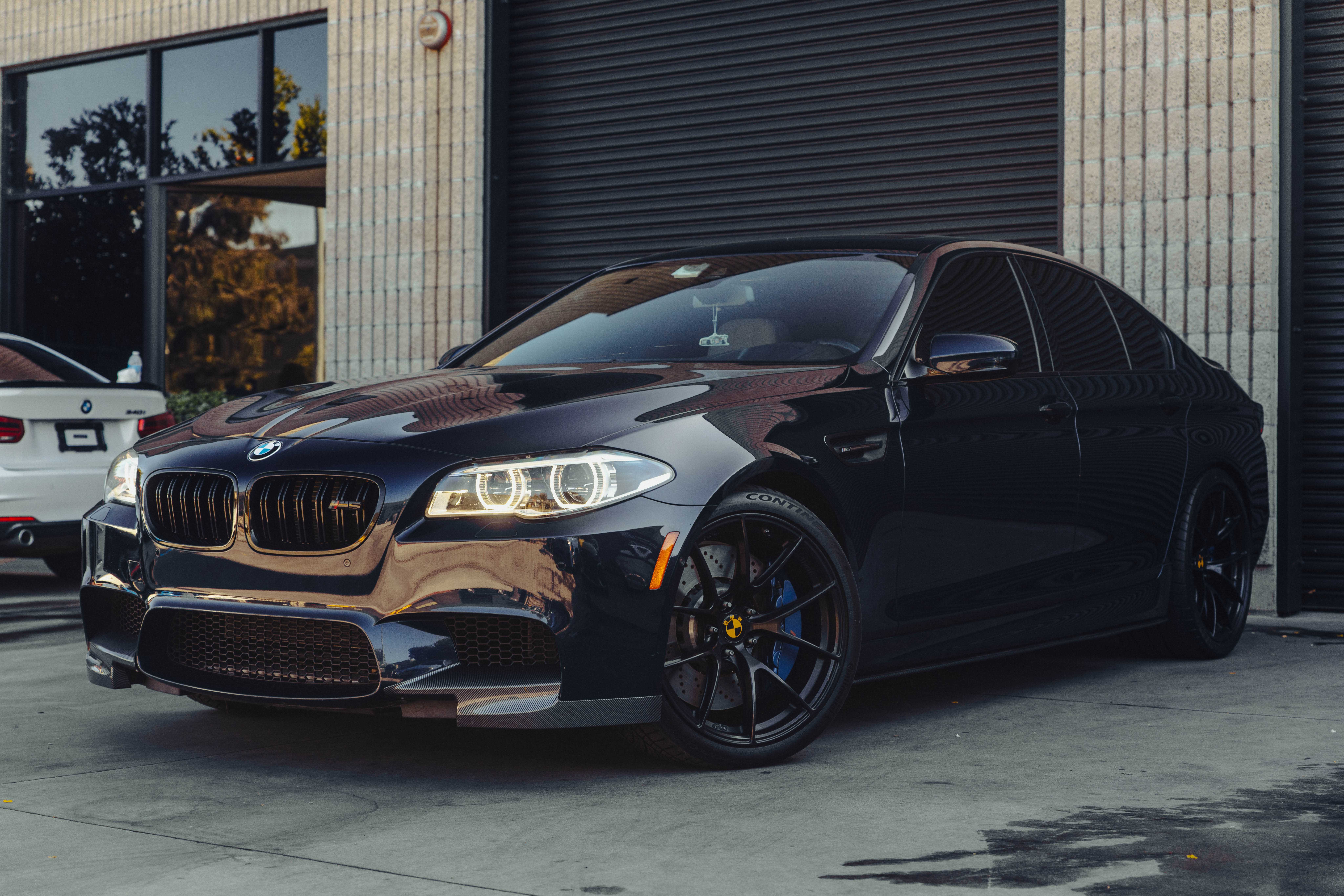 2016 BMW M5 Image 2