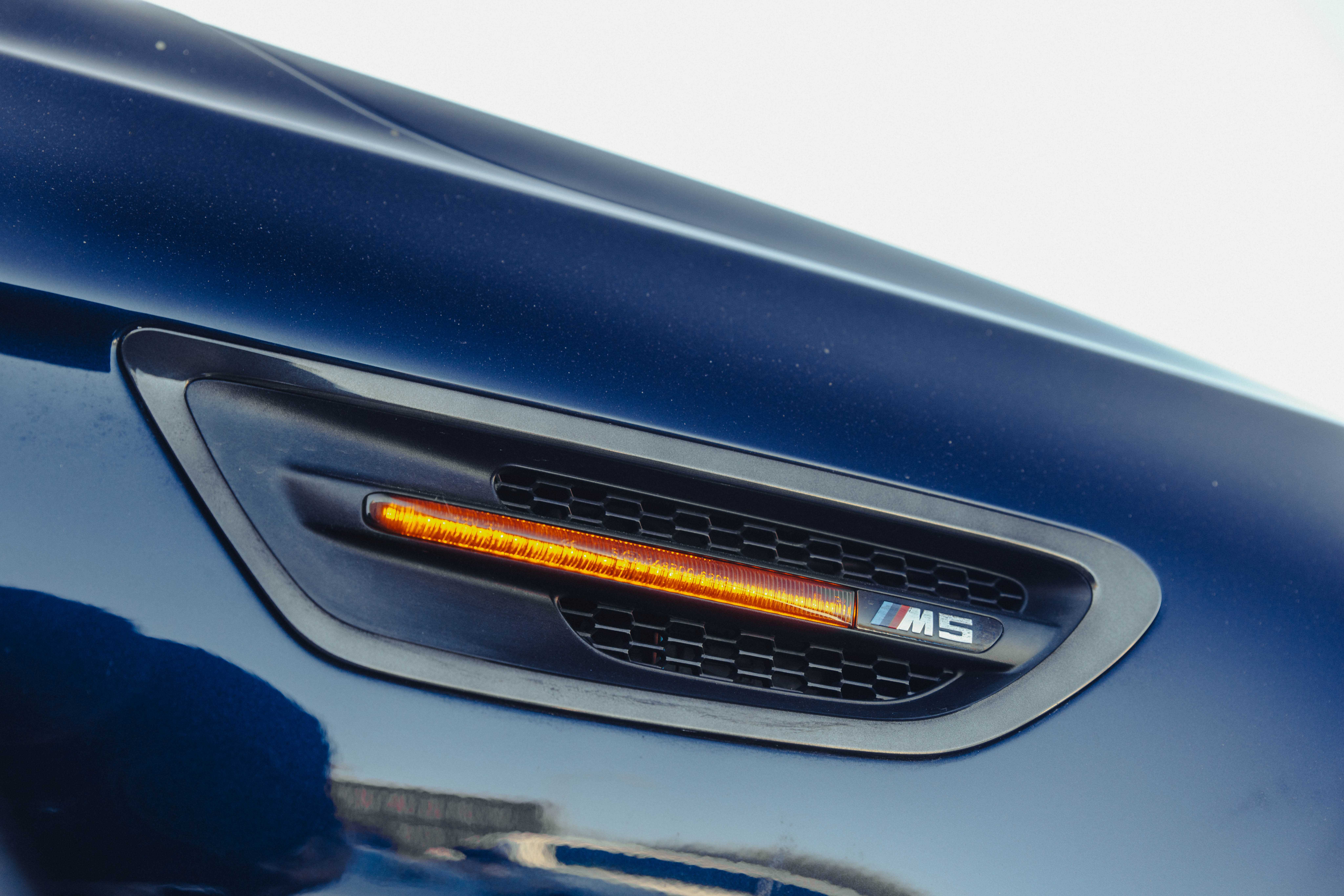 2016 BMW M5 Image 18