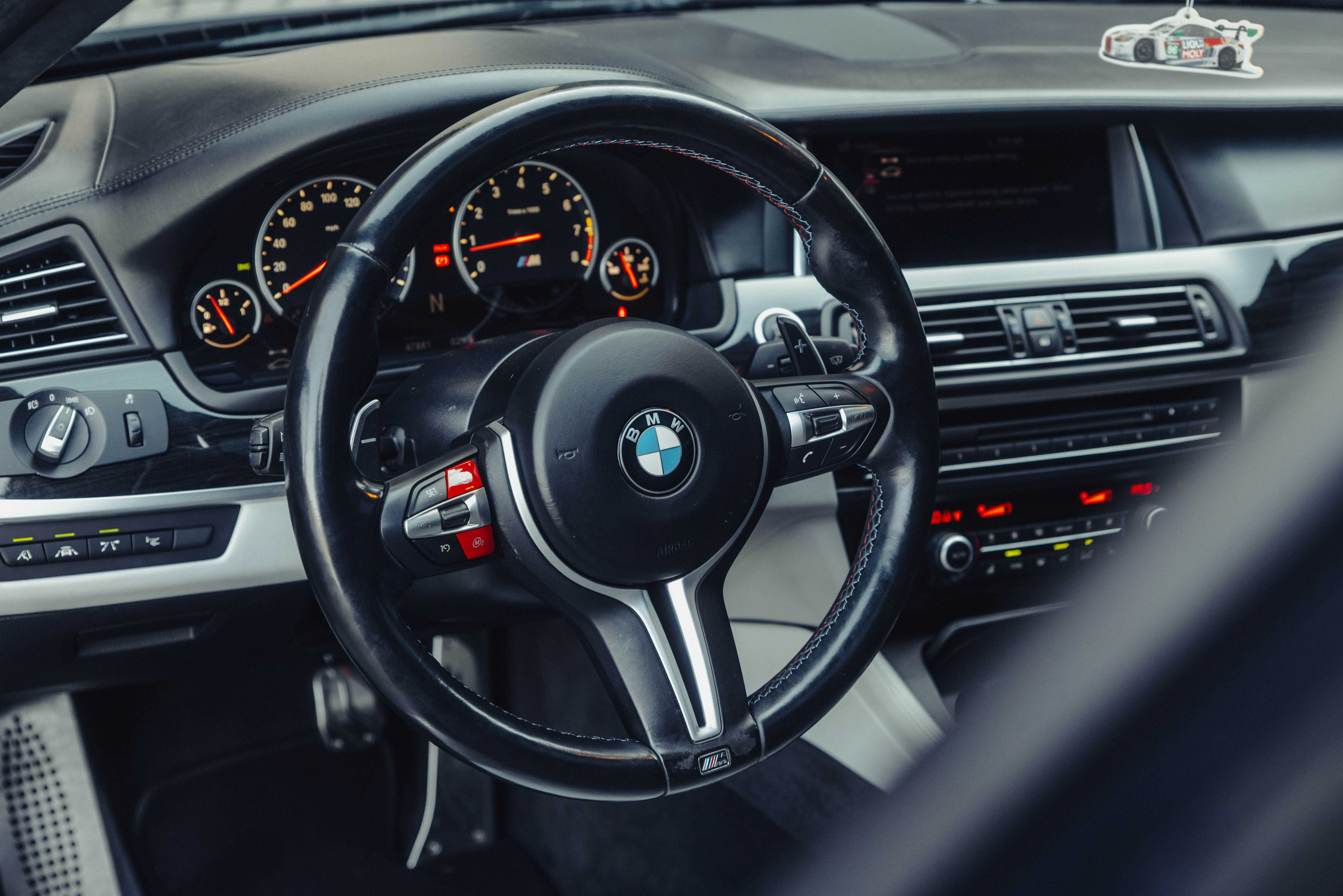 2016 BMW M5 Image 64