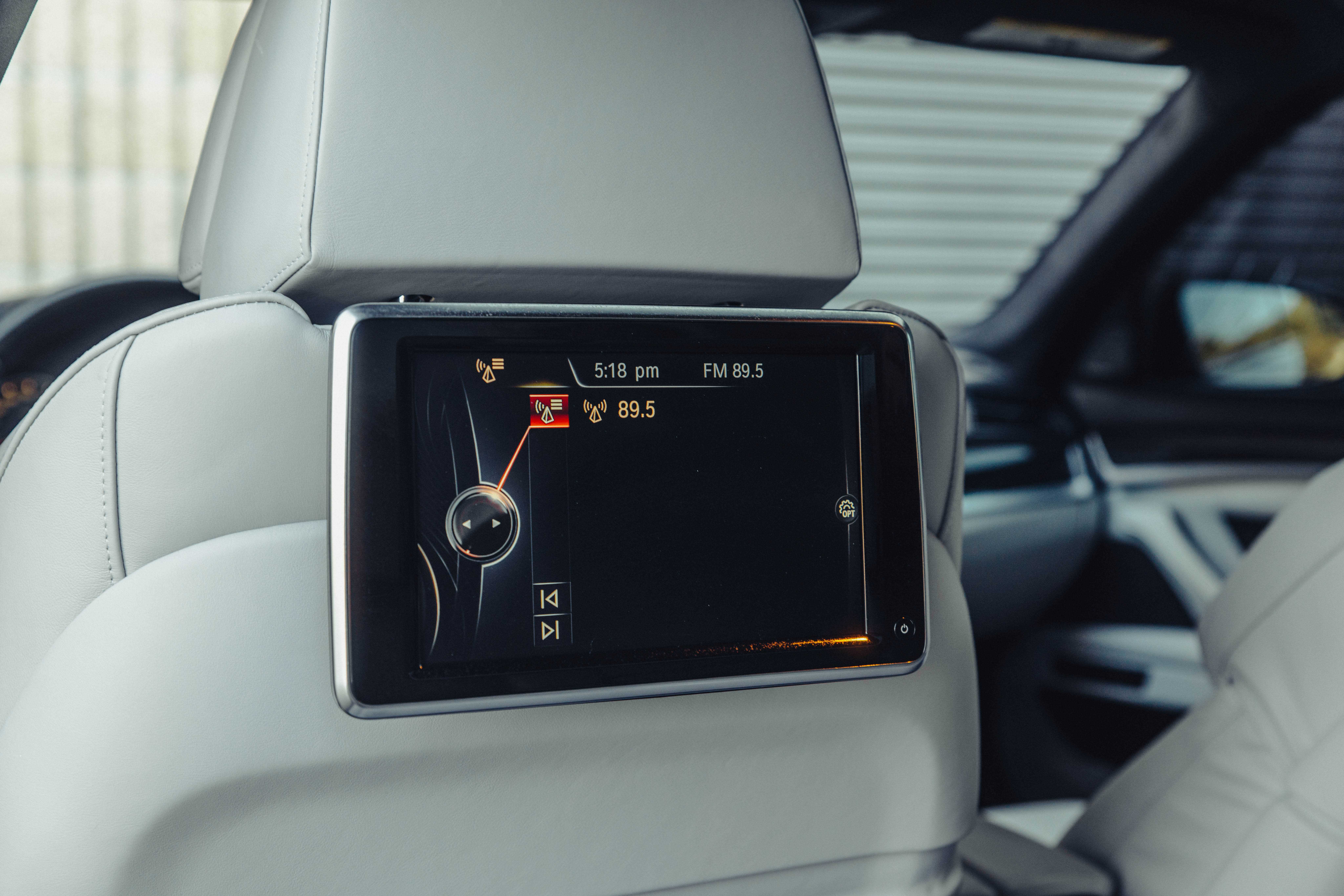 2016 BMW M5 Image 90