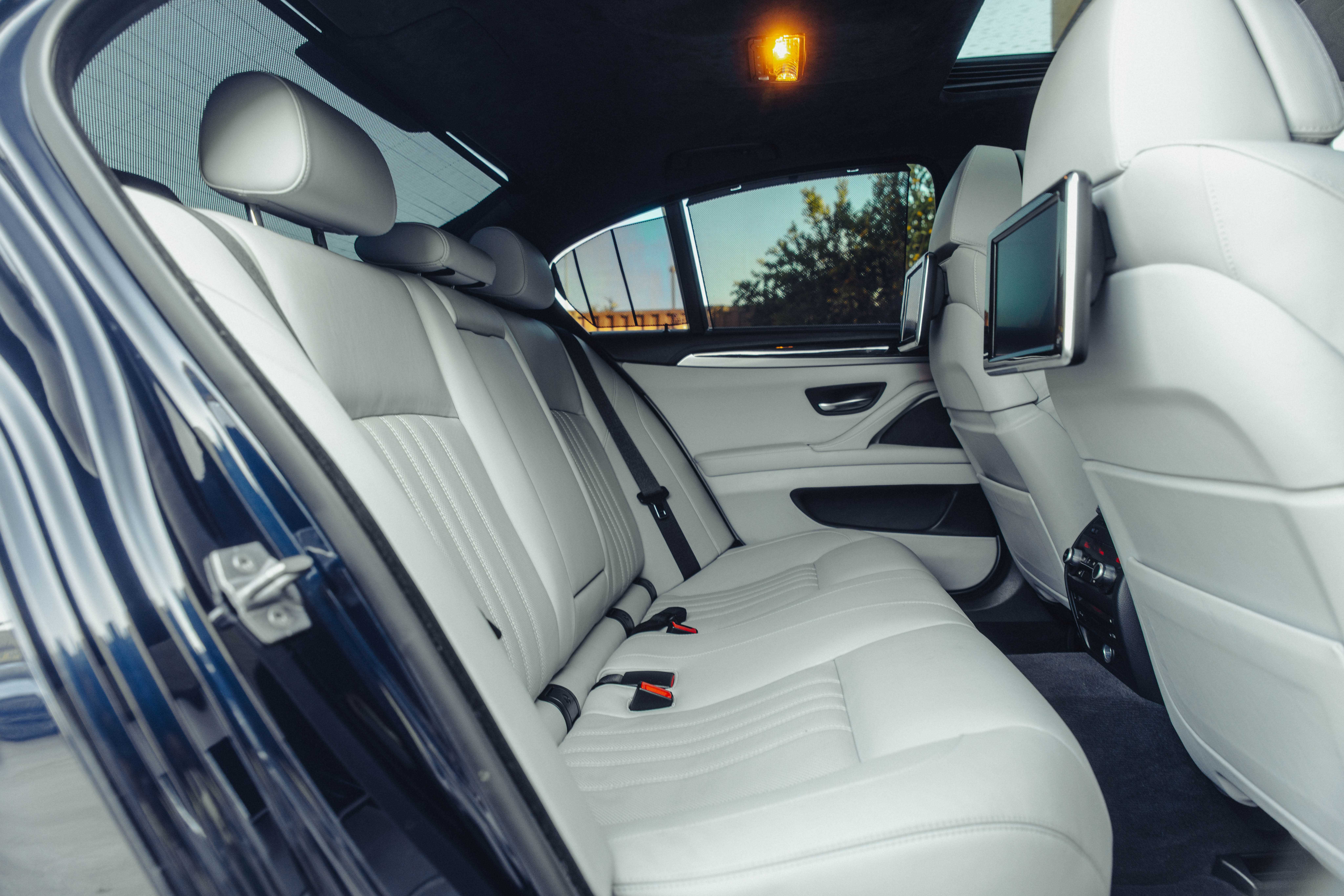 2016 BMW M5 Image 98