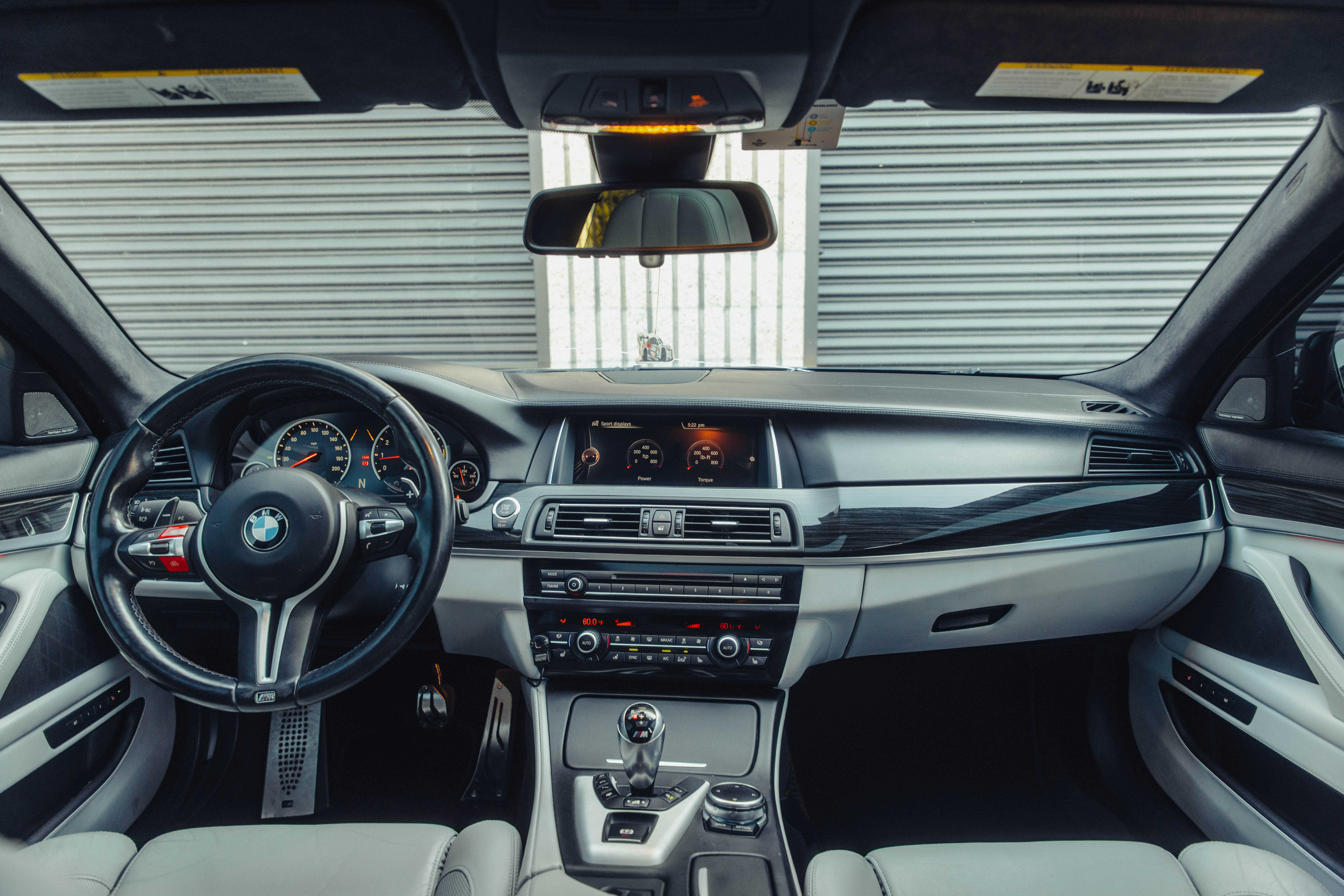 2016 BMW M5 Image 99